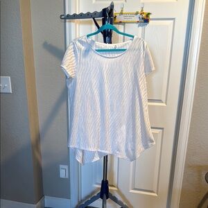 Rafaella White Asymmetrical Short Sleeve Tunic. Size XL